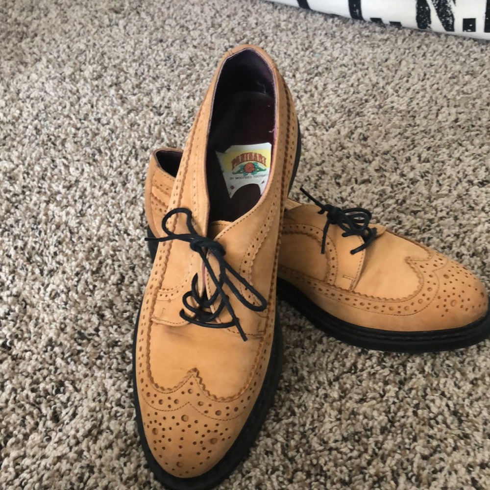Paninari by Mootsie Tootsie leather wingtip shoes